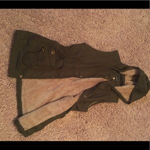 Vest small